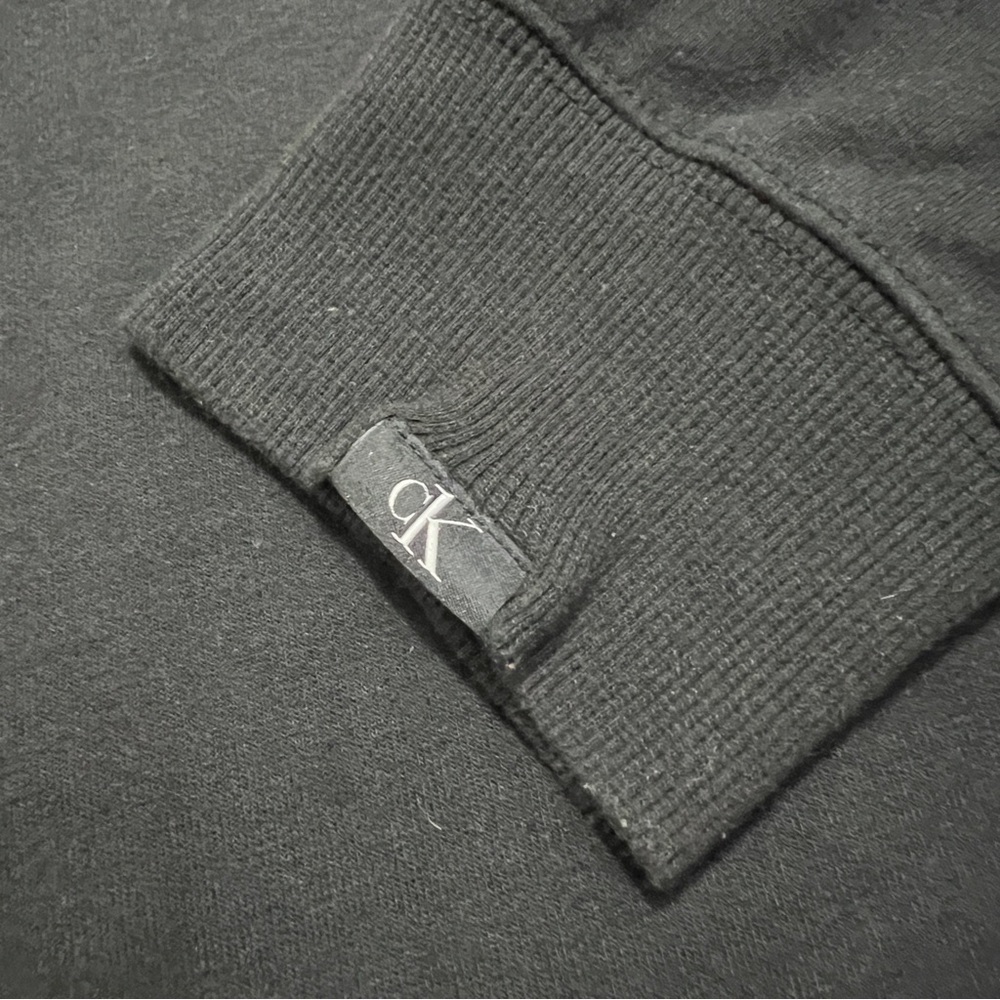 SOLD- Calvin Klein Cropped Black Hoodie Logo Size Small - Picture 6 of 10